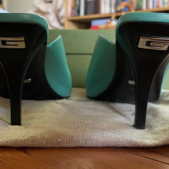 Gucci Women's Turquoise Mid Heel Open Toe Mules Sz 39.5 - Picture 5 of 11